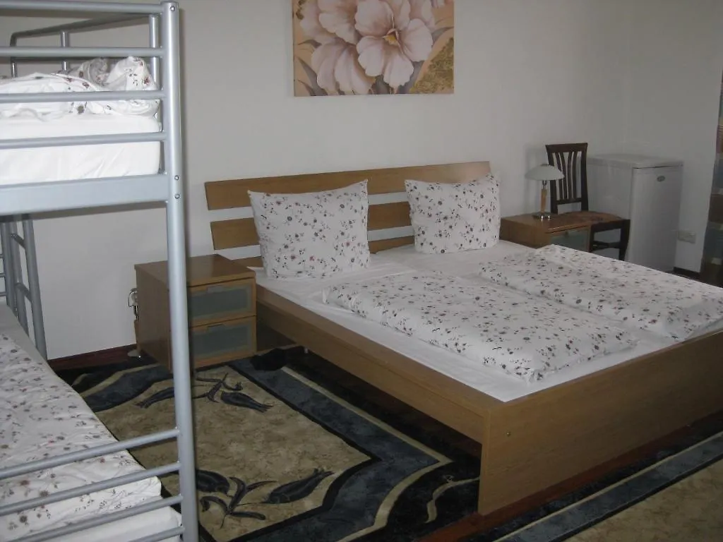 Pension Ludwigshof Garmisch-Partenkirchen Guest house
